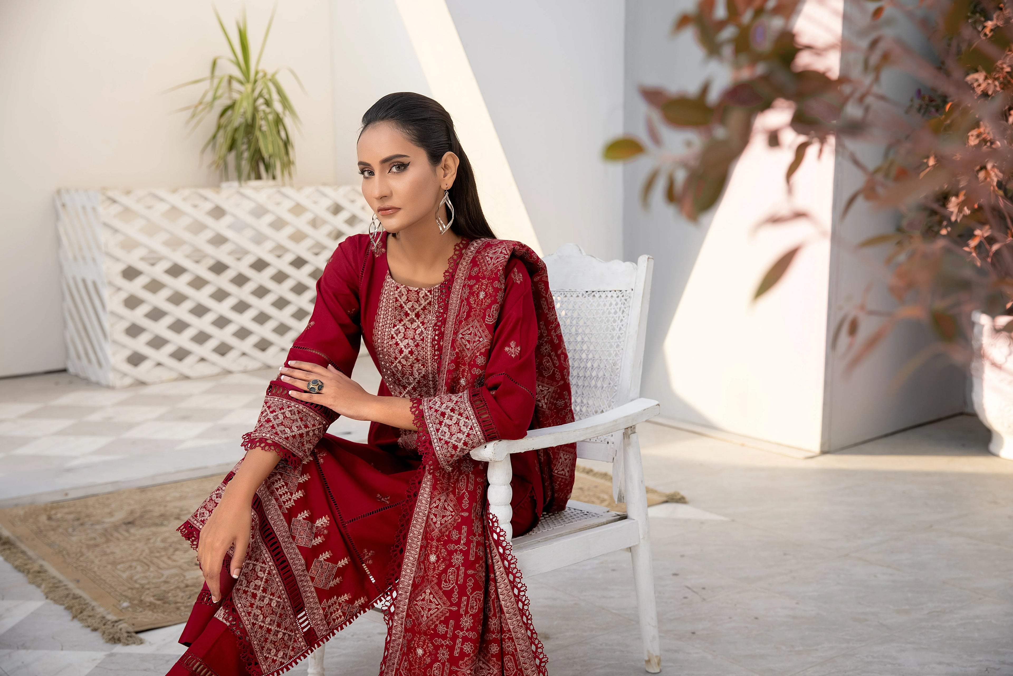 Red Embroidered Dhanak 3 Piece