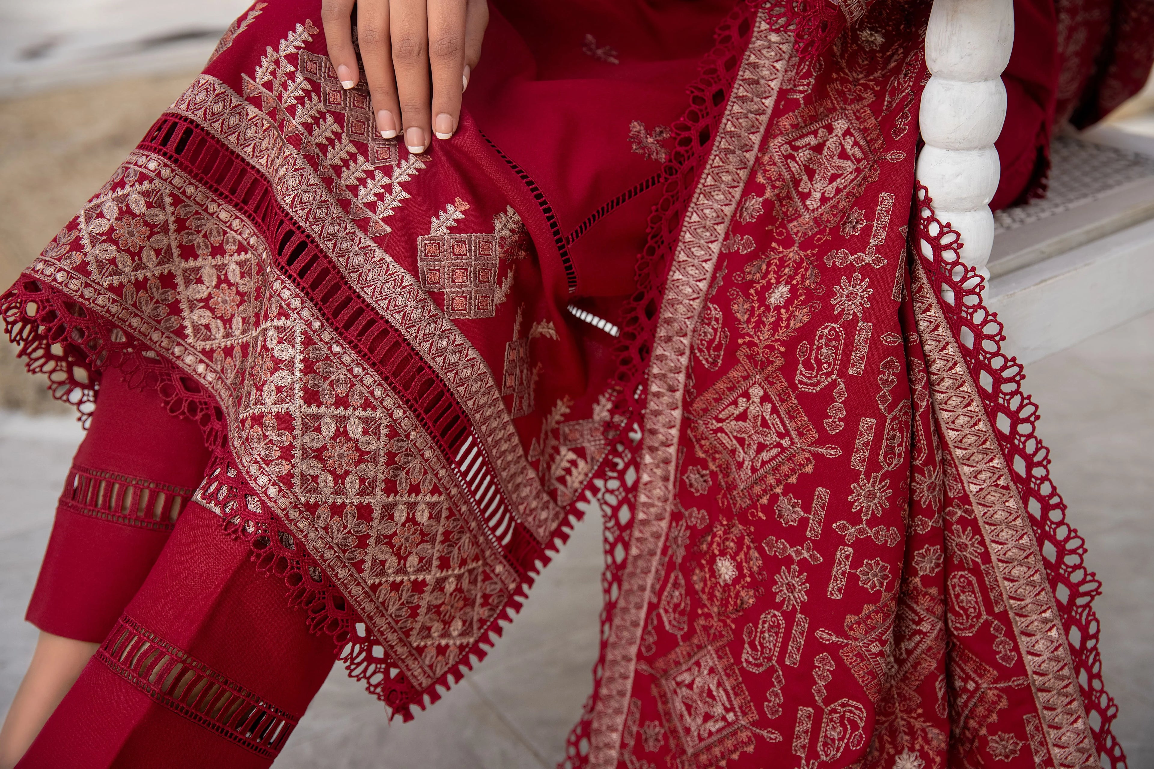 Red Embroidered Dhanak 3 Piece