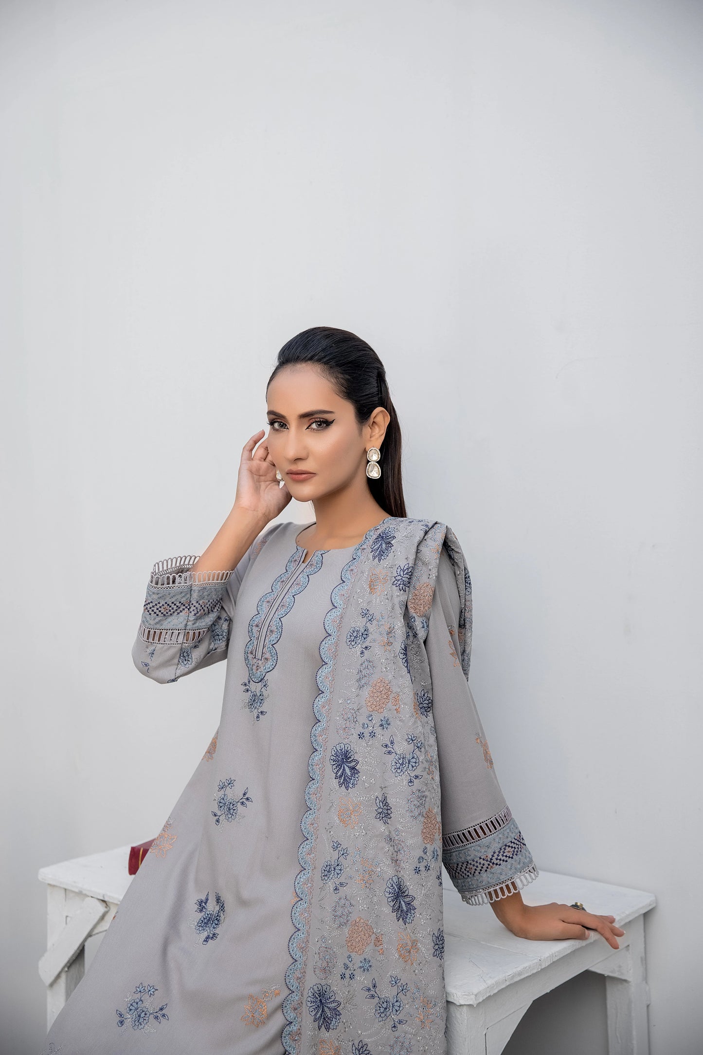Grey Embroidered Dhanak 3 Piece