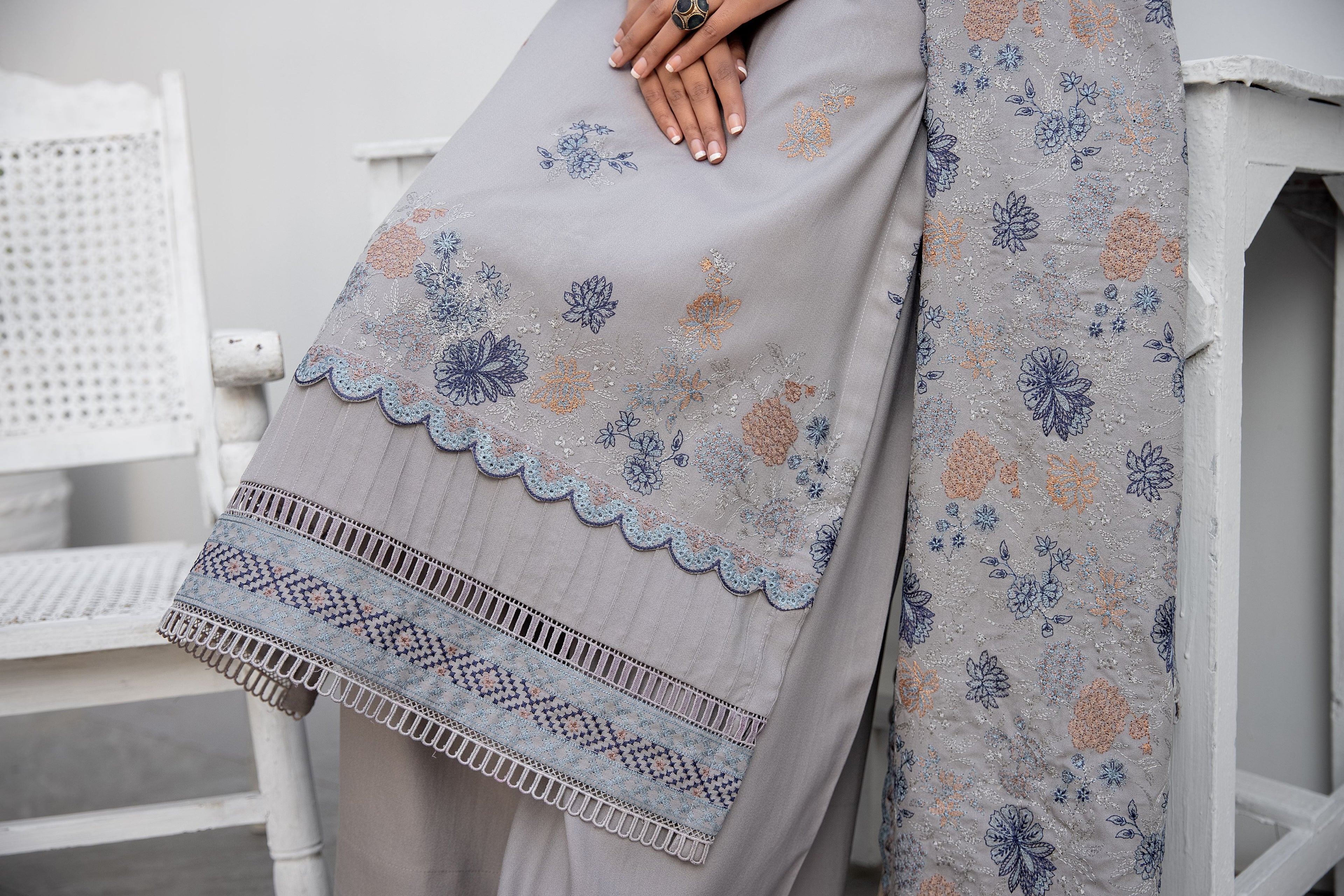 Grey Embroidered Dhanak 3 Piece