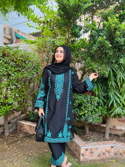 Kaira Embroidered 2 Piece Stitch