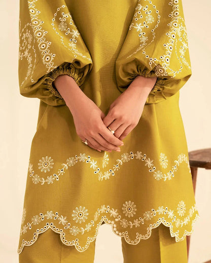 Prishay Embroidered 2 Piece