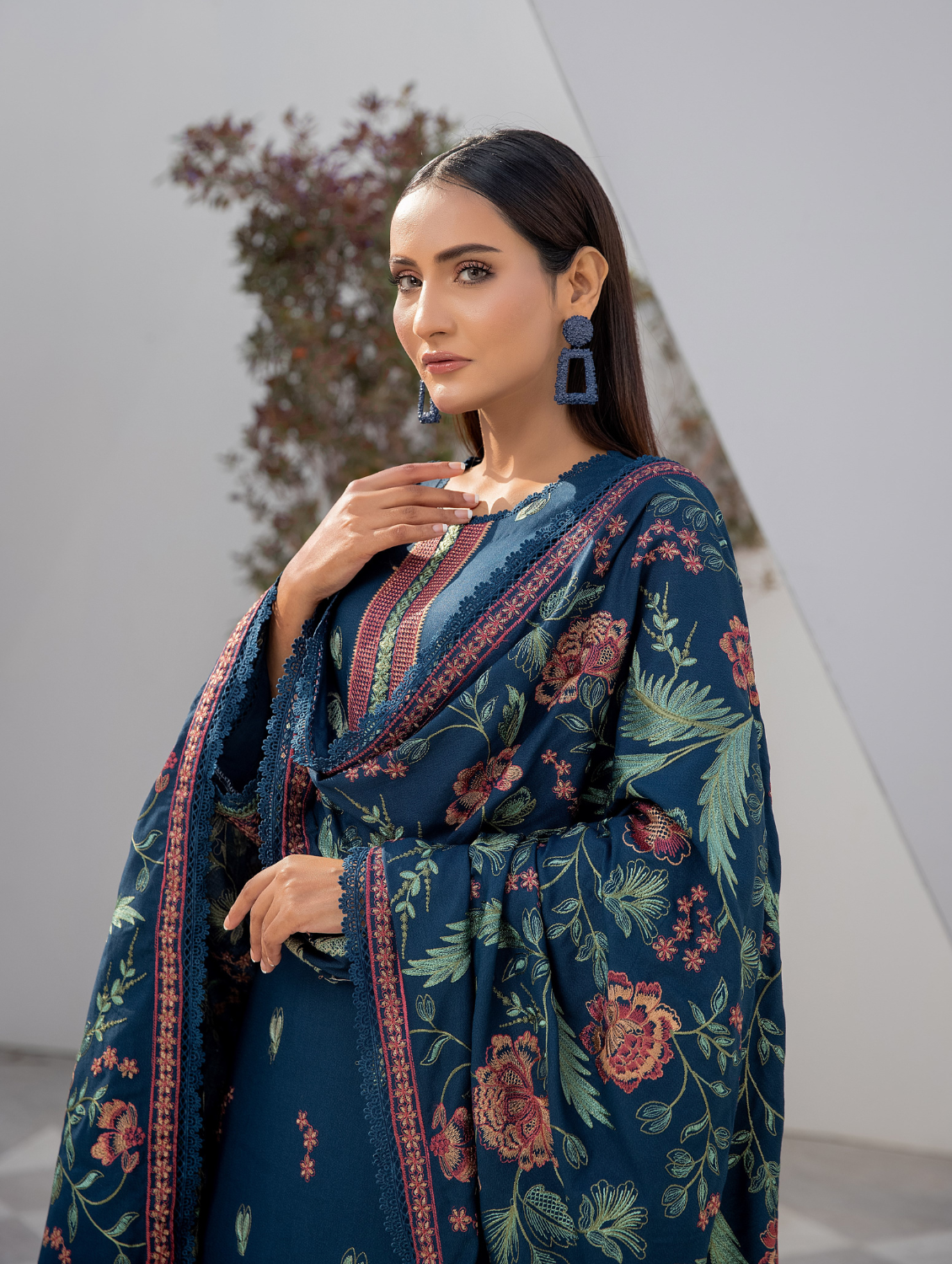 Teal Bloom Embroidered Dhanak 3 Piece